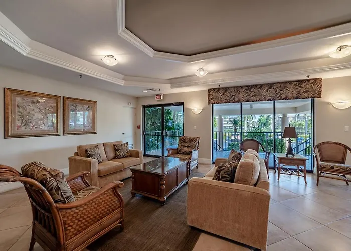 The "Sea-Winds" I Renovated Beachfront 2 Bed 2 Bath Condo Marco Island